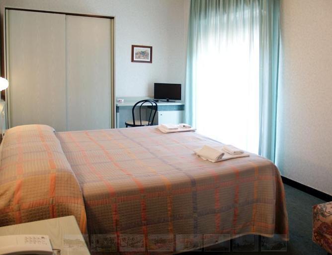 Hotel Aurora Castiglione della Pescaia Exteriör bild
