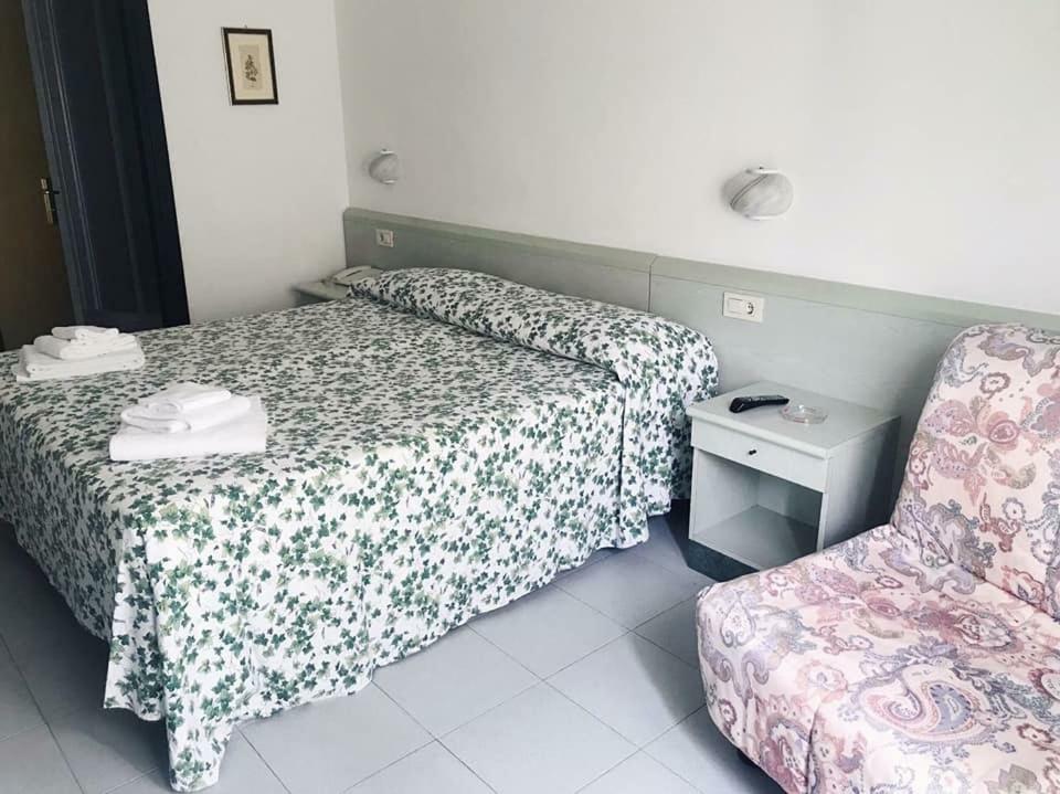 Hotel Aurora Castiglione della Pescaia Exteriör bild